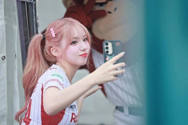 Nữ nghệ sĩ SN 2002 phải đi khám tâm thần vì bị quản lý quấy rối - ảnh 1