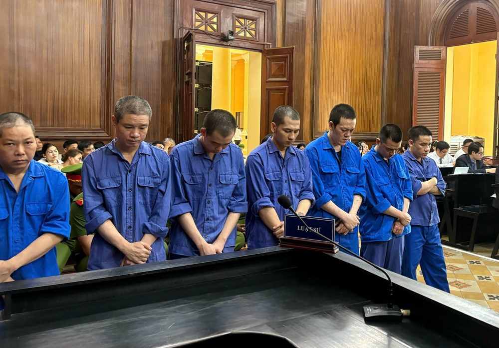 Tuyên án 20 năm tù với cựu cán bộ thuế sinh năm 1982 - ảnh 1