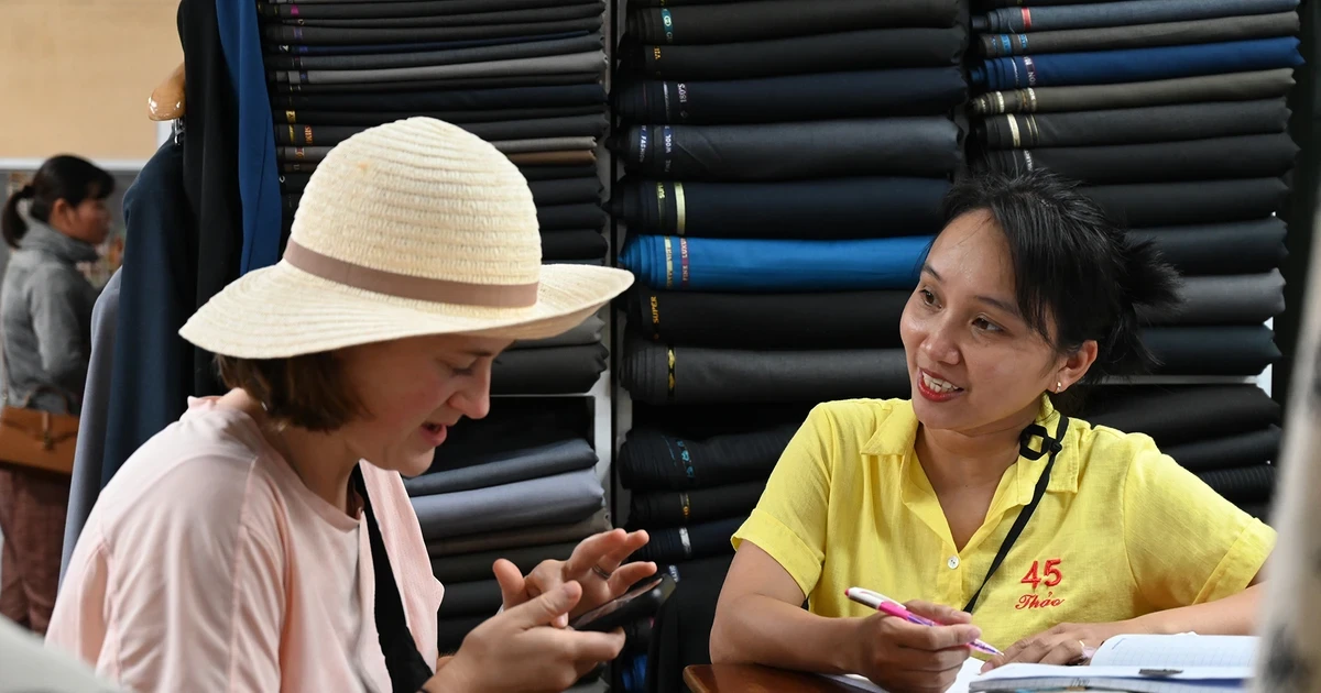 Ngưỡng miễn thuế cho hộ kinh doanh có thể lên 300 - 350 triệu đồng/năm? Ngưỡng miễn thuế cho hộ kinh doanh có thể lên 300 - 350 triệu đồng/năm?