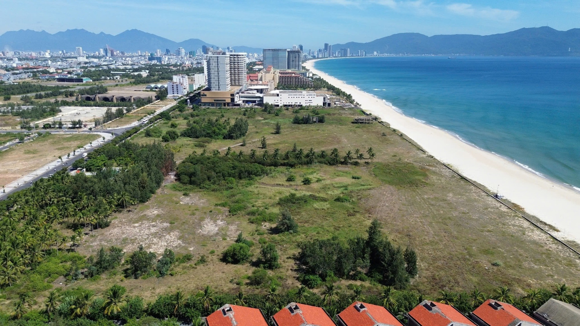 Sắp đấu giá 3 khu đất ven biển dọc tuyến Sơn Trà - Điện Ngọc, TP. Đà Nẵng. Ảnh minh họa Sắp đấu giá 3 khu đất ven biển dọc tuyến Sơn Trà - Điện Ngọc, TP. Đà Nẵng. Ảnh minh họa