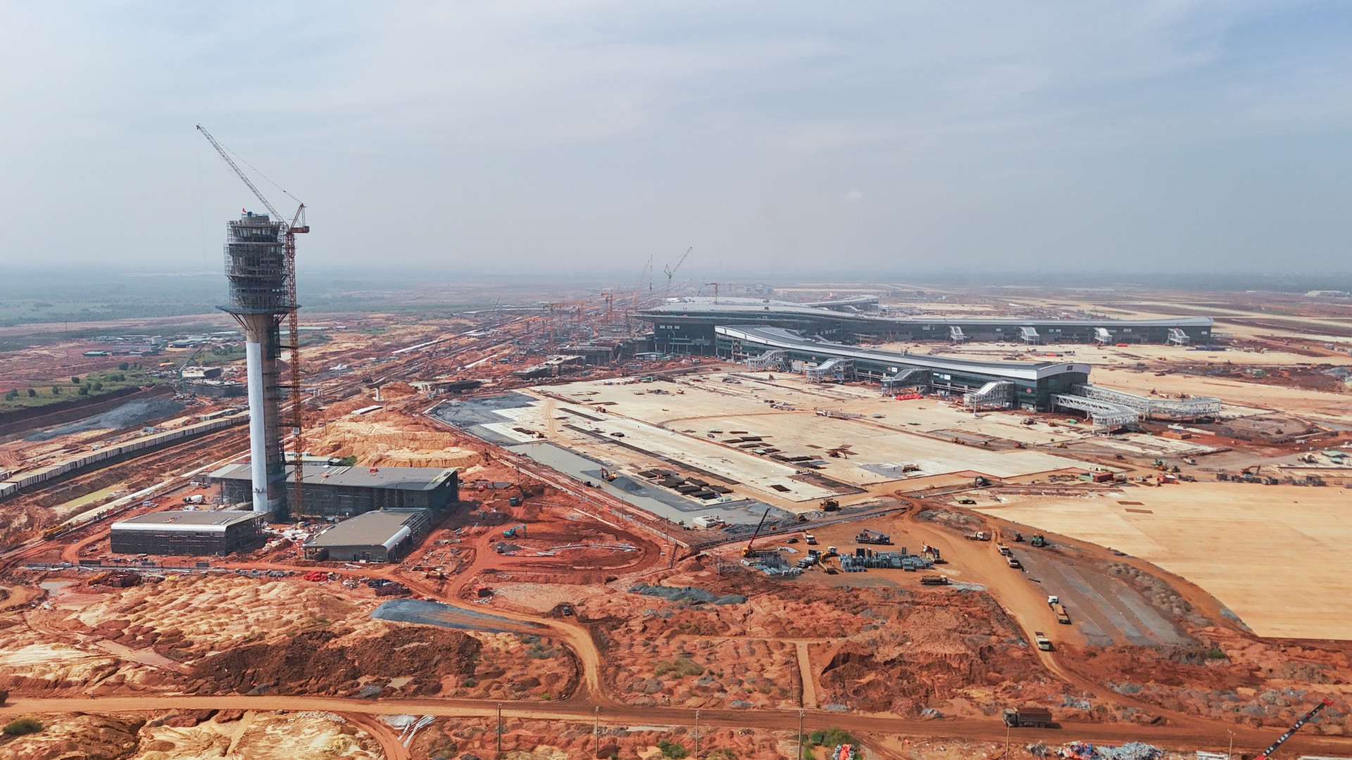 Chỉ 20 ngày nữa, tháp không lưu 3.500 tỷ cao nhất Việt Nam tại sân bay lọt TOP lớn nhất thế giới sẽ hoàn thành- Ảnh 2.