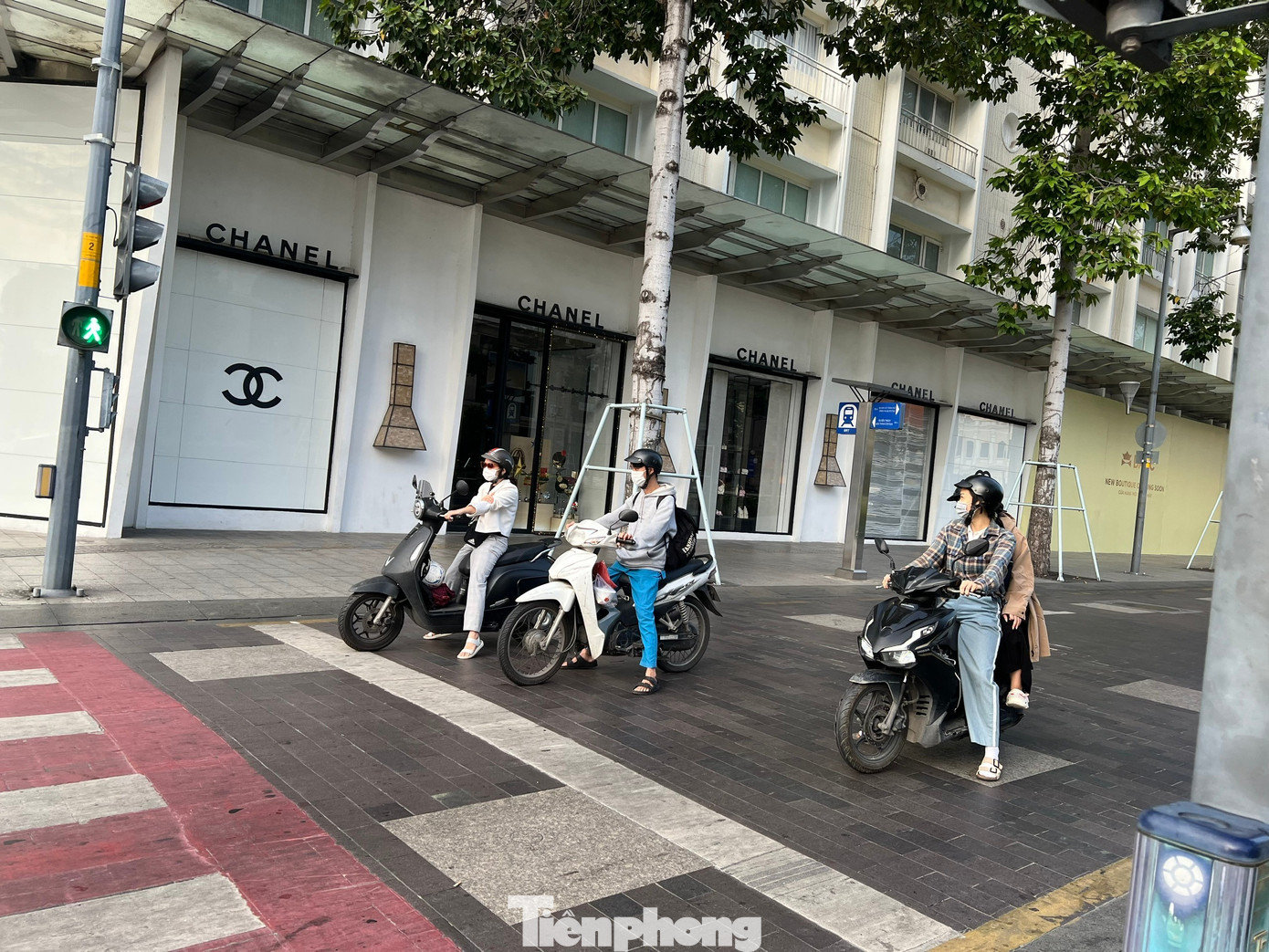 tp-ao-am-uyen-phuong-3.jpg