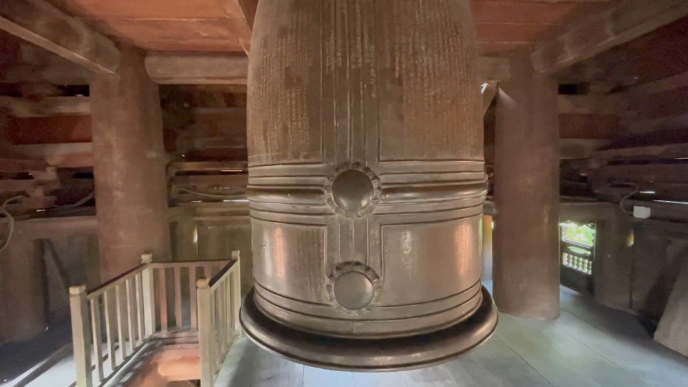 Cổ tự 400 năm tuổi có gác chuông gỗ cao nhất Việt Nam, sở hữu báu vật đang được đề nghị công nhận Bảo vật Quốc gia - ảnh 3