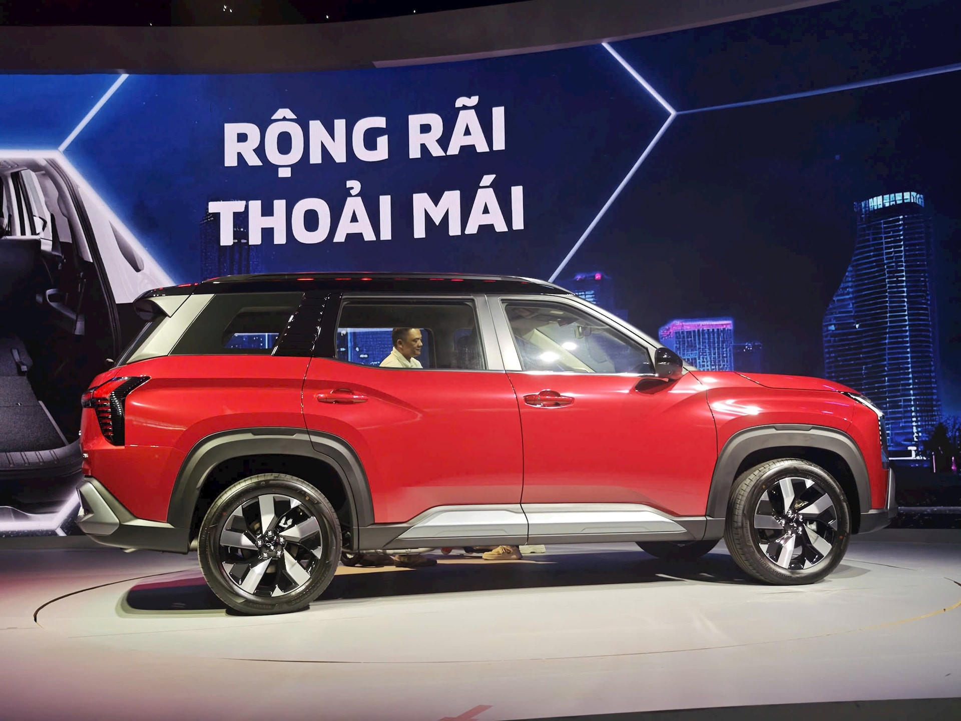 Mitsubishi Destinator (5)