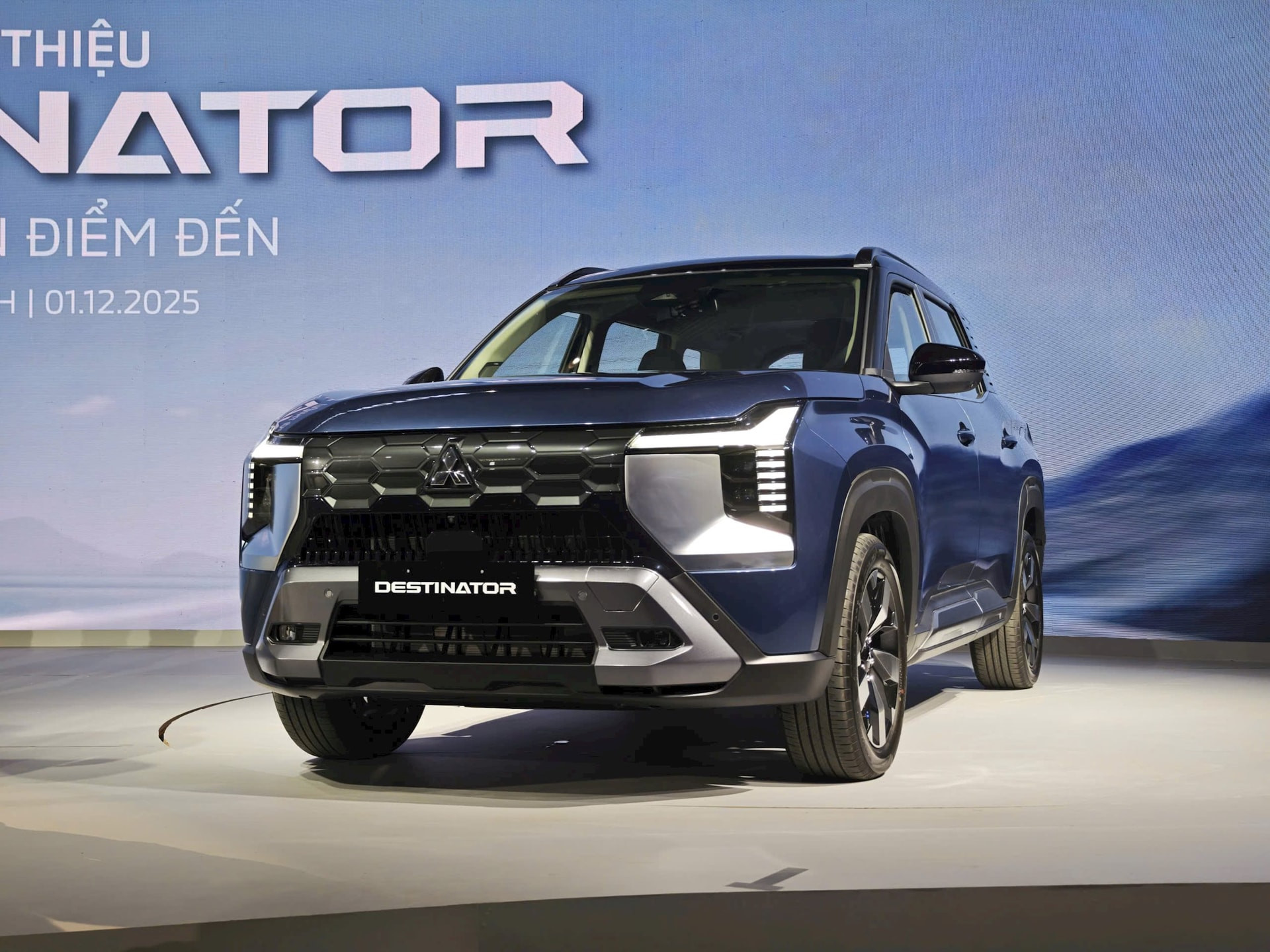 Mitsubishi Destinator (6)