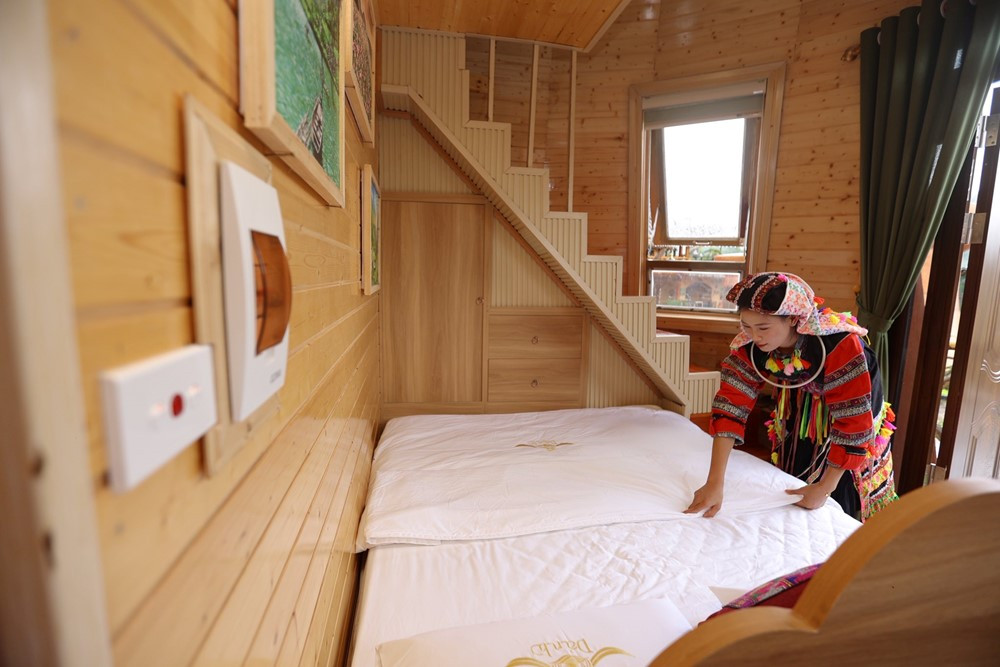 Ngôi nhà hình trống đồng làm từ đất sét xác lập kỷ lục Việt Nam - ảnh 4