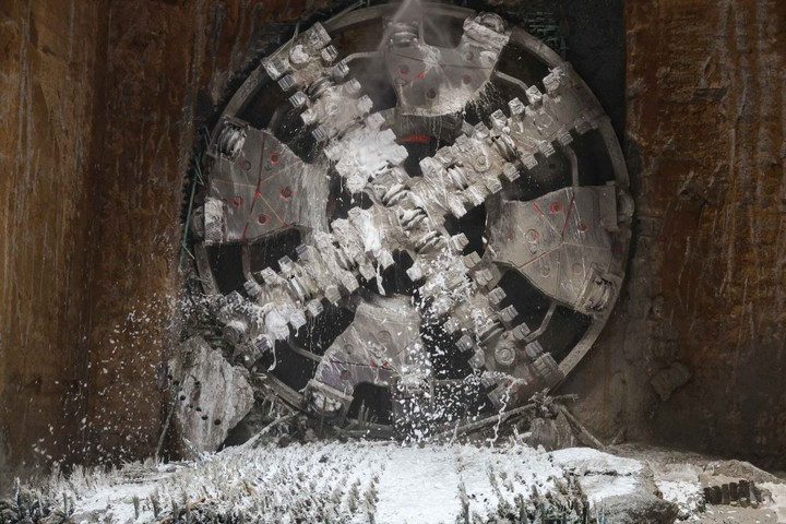 Robot TBM số 1. Nguồn ảnh: VTC news Robot TBM số 1. Nguồn ảnh: VTC news