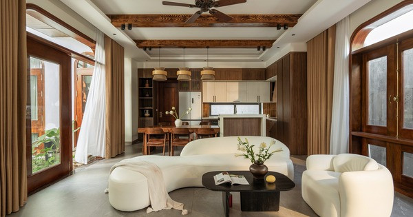 Tái sinh không gian yên bình của 'ba thế hệ' trong căn nhà nhỏ giữa lòng phố thị