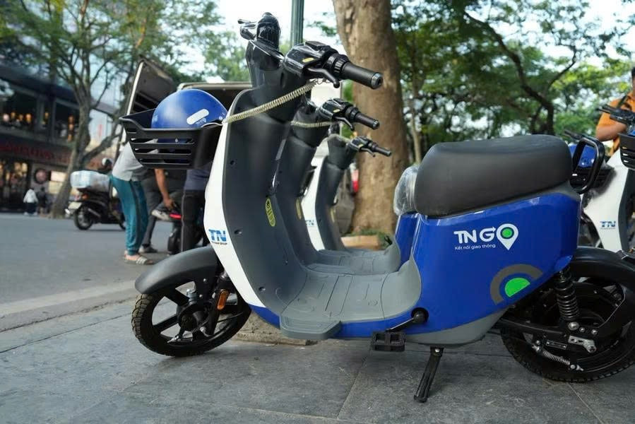 119-1764645149-xe-dap-dien-2-banh-giao-thong-xanh.jpg