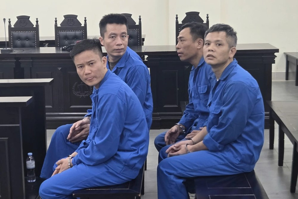 Ba cựu cán bộ công an hầu tòa - ảnh 1