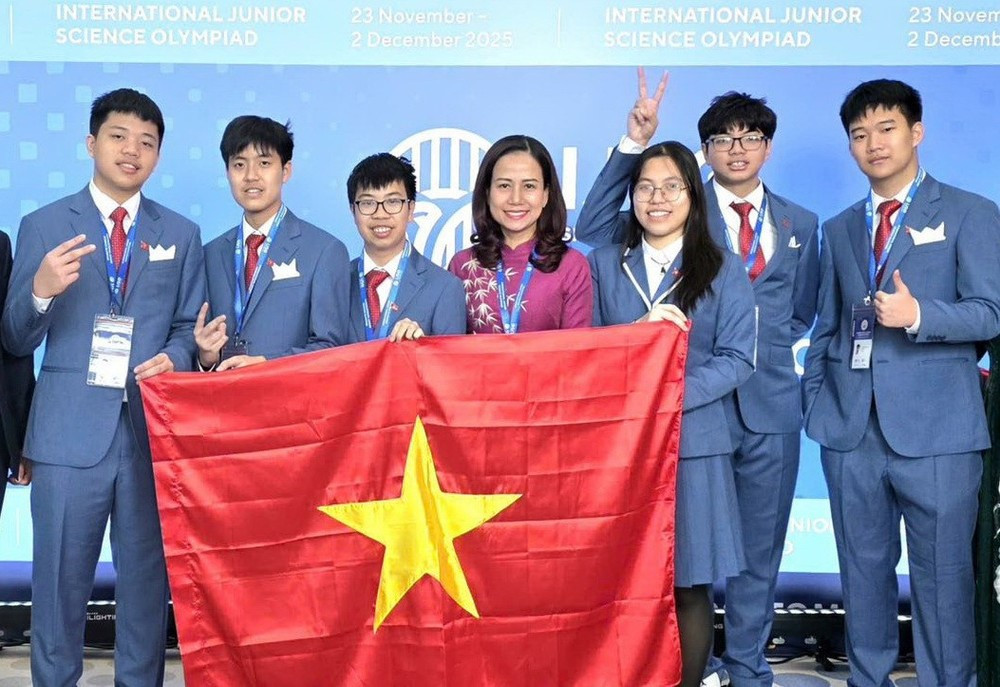 6/6 học sinh Việt Nam xuất sắc giành huy chương tại một kỳ Olympic quốc tế - ảnh 1