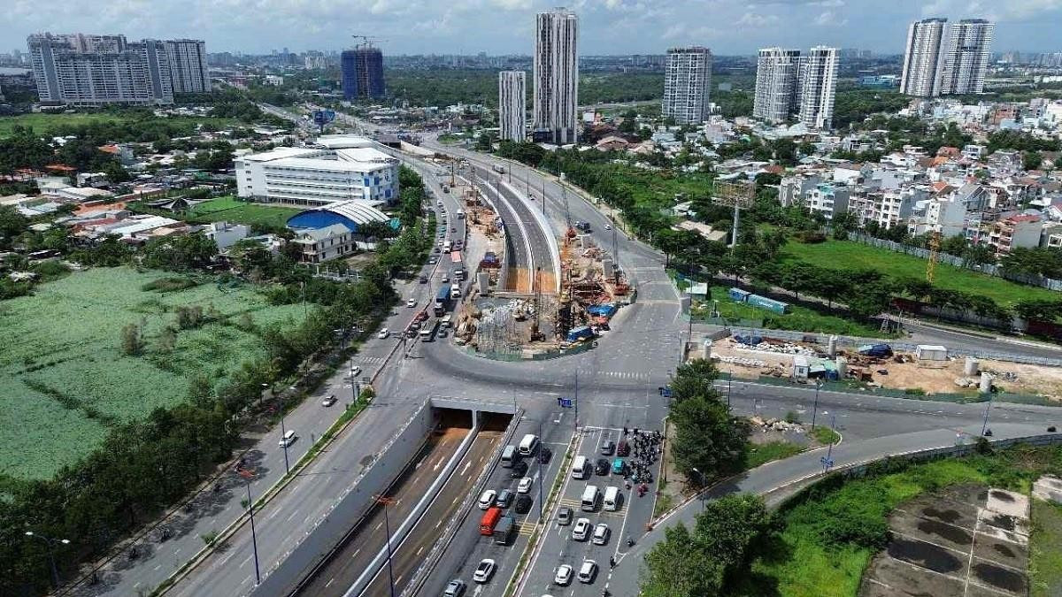 Hạ tầng hiện đại giúp khu Đông thu hút mạnh nhà đầu tư, Việt kiều và chuyên gia nước ngoài – những nhóm ưu tiên các khu đô thị có dịch vụ, giáo dục, y tế quốc tế image003-5233.jpg