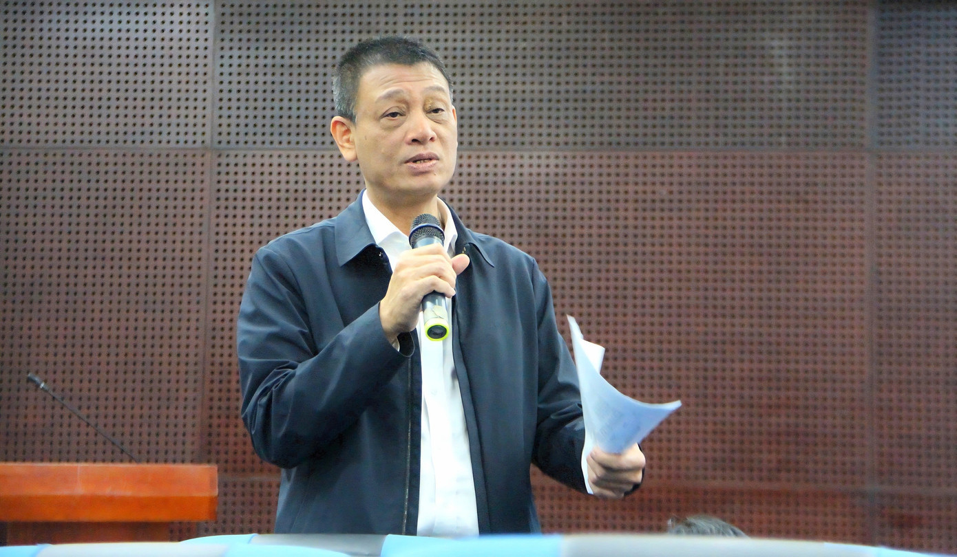 Ông Nguyễn Hà Nam, Giám đốc Sở Xây dựng TP Đà Nẵng trả lời tại buổi họp báo. ha-nam.jpg