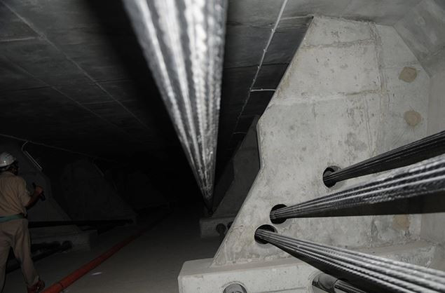 Có gì bên trong căn hầm bí ẩn nằm bên dưới cầu vượt biển 12.000 tỷ dài bậc nhất Đông Nam Á tại Việt Nam?- Ảnh 4.