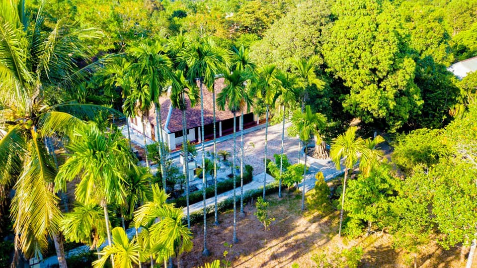 Ngôi làng cổ 550 tuổi mang hình bầu rượu khổng lồ, nằm giữa thành phố trẻ nhất Việt Nam - ảnh 4