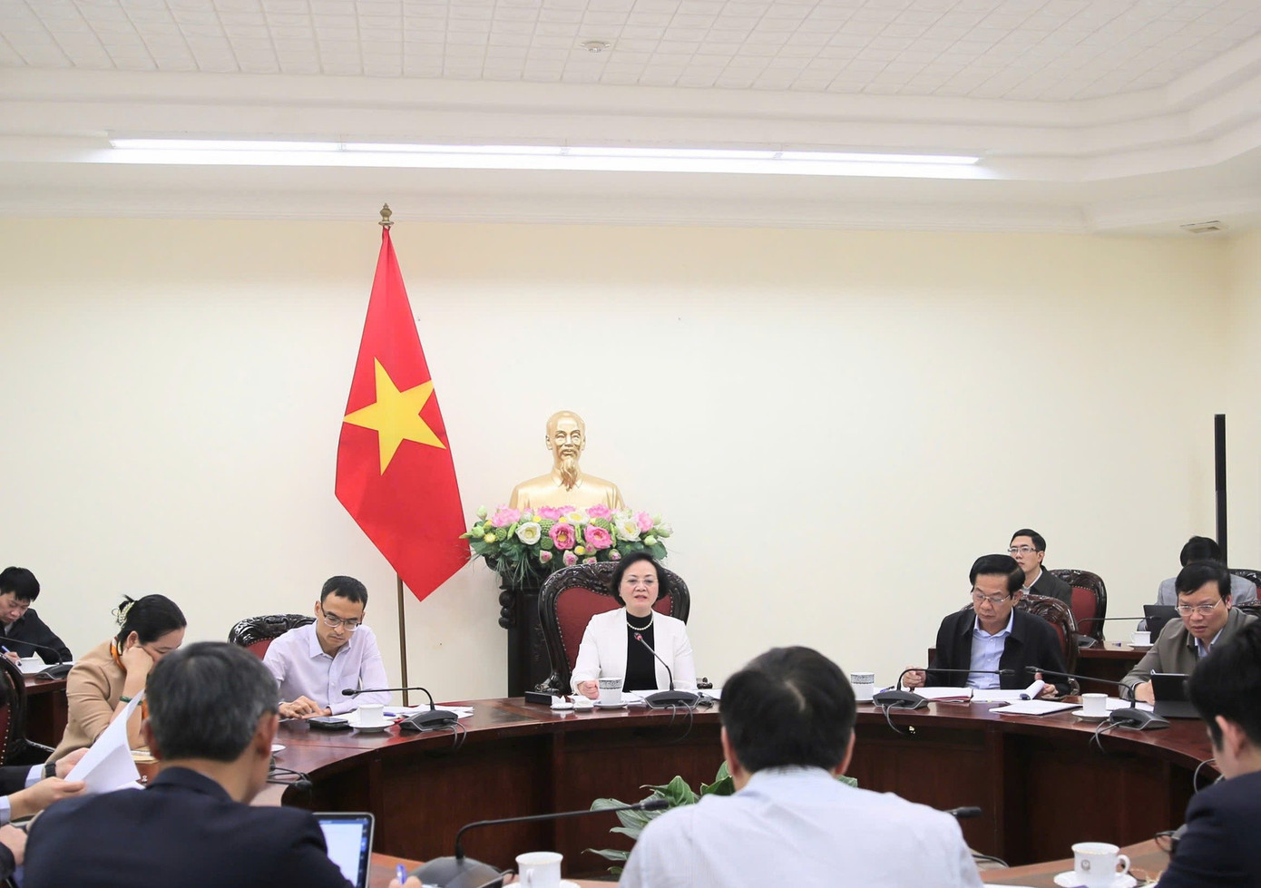 Phó Thủ tướng Phạm Thị Thanh Trà làm việc với Bộ Nội vụ. Ảnh: VGP 412ptt2.jpg