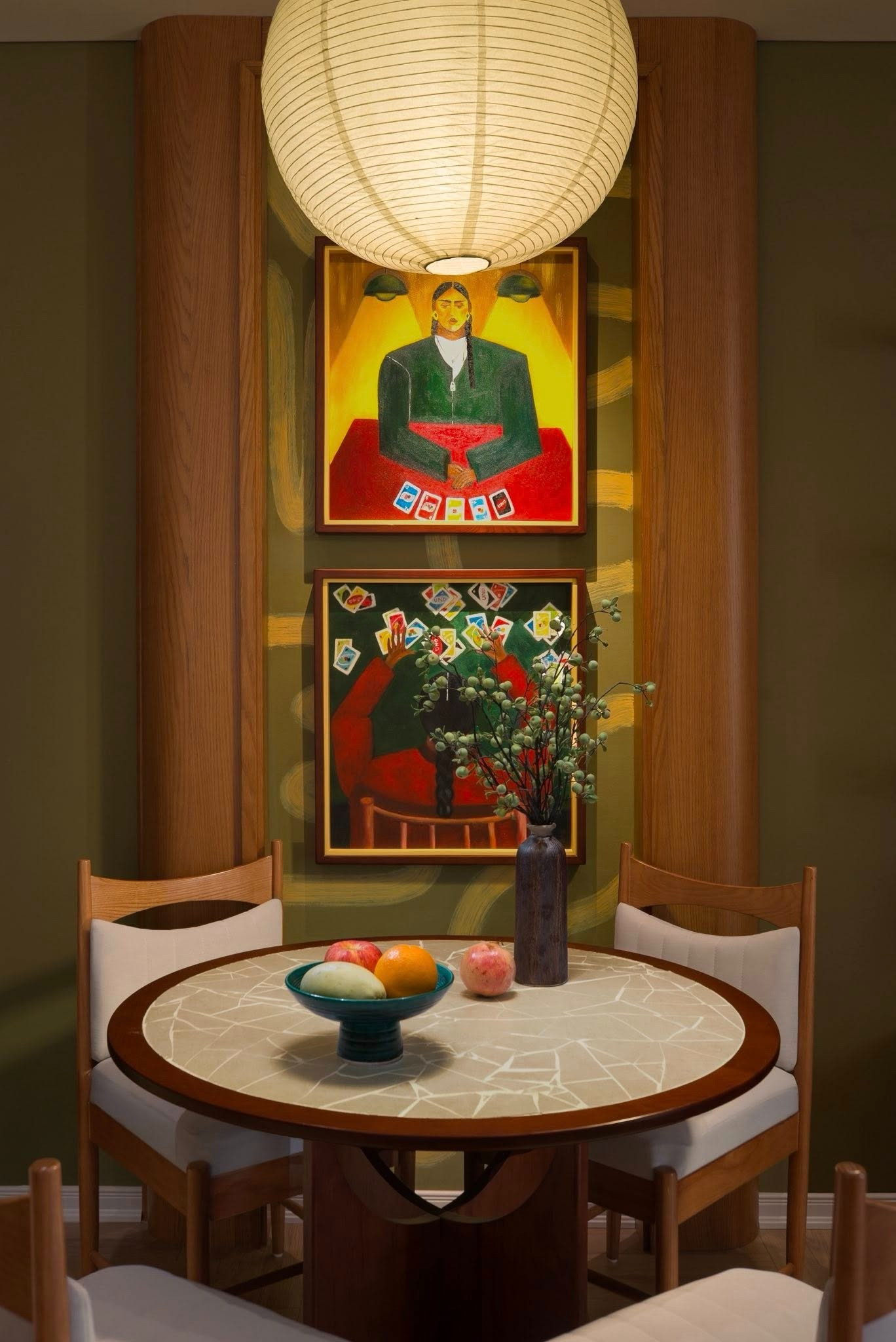 Tổ ấm 77m2 đậm tính nghệ sĩ: Căn hộ nhỏ mang hơi thở Địa Trung Hải và mid-century- Ảnh 4. Tổ ấm 77m2 đậm tính nghệ sĩ: Căn hộ nhỏ mang hơi thở Địa Trung Hải và mid-century- Ảnh 4.