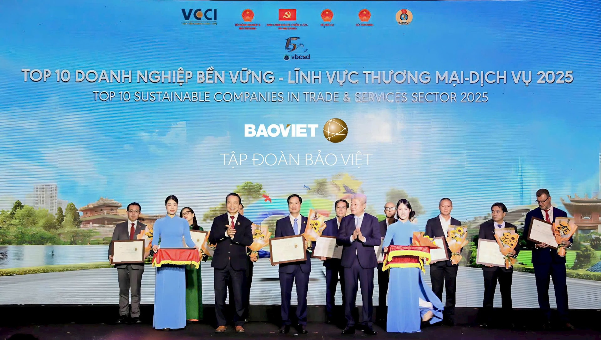 Bảo Việt Top 10 DN bền vững nhất Việt Nam