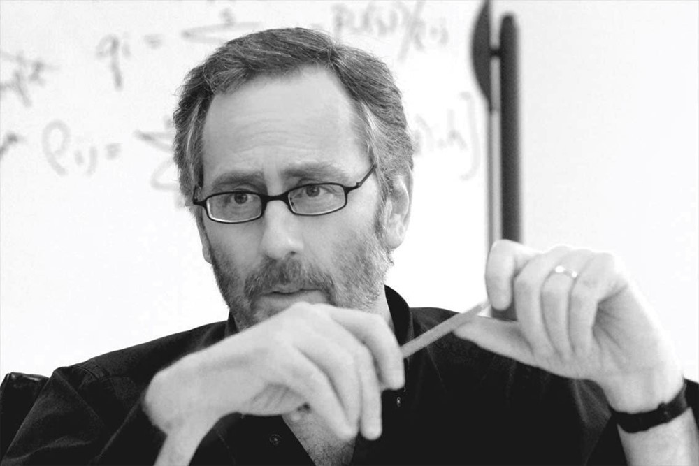 Nhà khoa học máy tính biến thuật toán thành vũ khí khuấy đảo Phố Wall, sống khỏe của khi thị trường hỗn loạn - ảnh 1