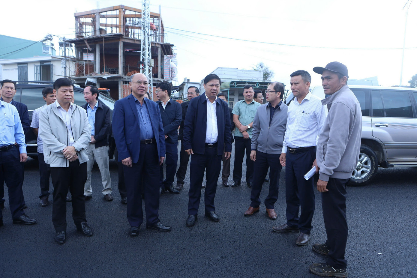 Bí thư Tỉnh ủy Đắk Lắk Lương Nguyễn Minh Triết cùng đoàn công tác kiểm tra các dự án trọng điểm. tienphong-1-4844.jpg