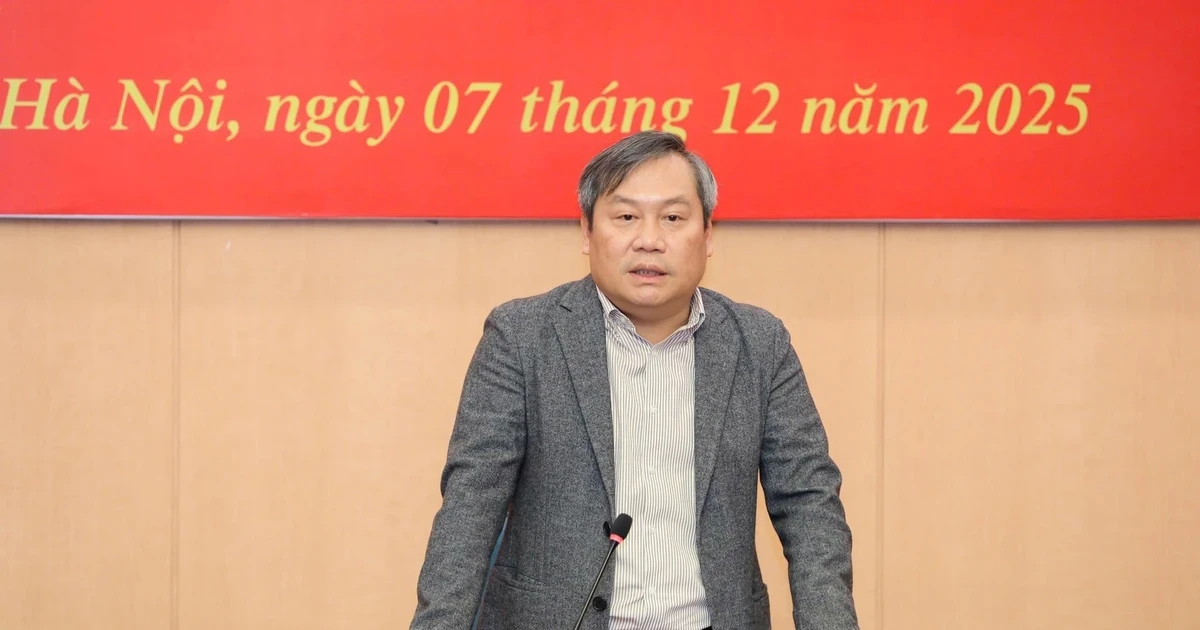 Chủ tịch Hà Nội: Triển khai thiết bị bay tầm thấp phục vụ kinh doanh, vận chuyển