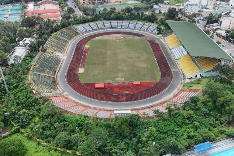 Sân vận động 30.000 chỗ ngồi từng lớn nhất Việt Nam được đề xuất di dời: Nhiều hạng mục xuống cấp, cỏ mọc um tùm- Ảnh 1. Sân vận động 30.000 chỗ ngồi từng lớn nhất Việt Nam được đề xuất di dời: Nhiều hạng mục xuống cấp, cỏ mọc um tùm- Ảnh 1.
