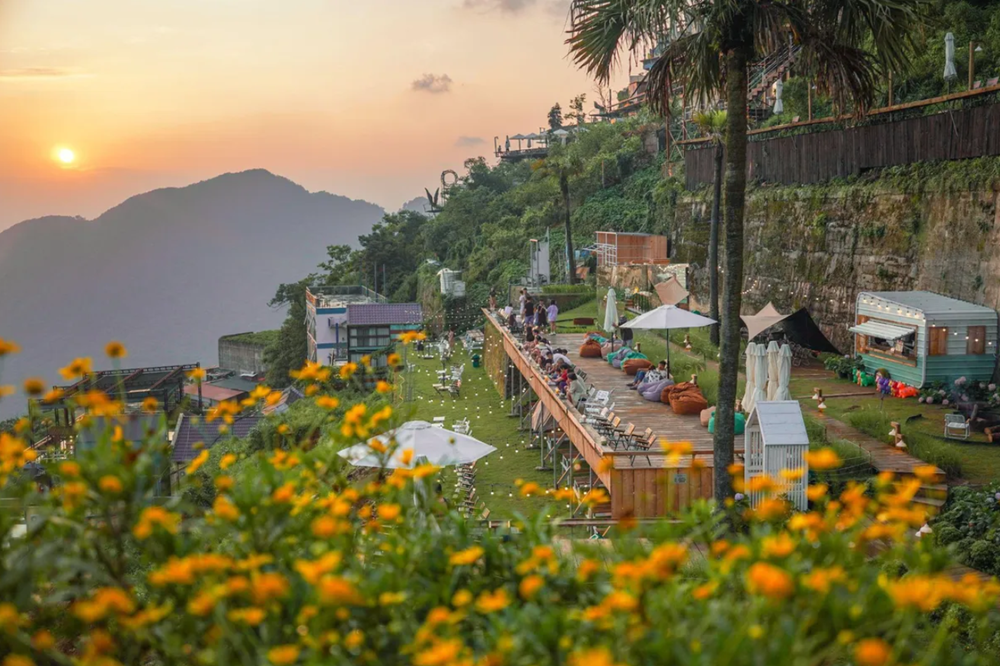 Việt Nam có nơi 4 lần liên tục được vinh danh ‘Thị trấn du lịch hàng đầu thế giới’: Cách Hà Nội hơn 70km, quang cảnh đẹp tựa trời Âu - ảnh 4