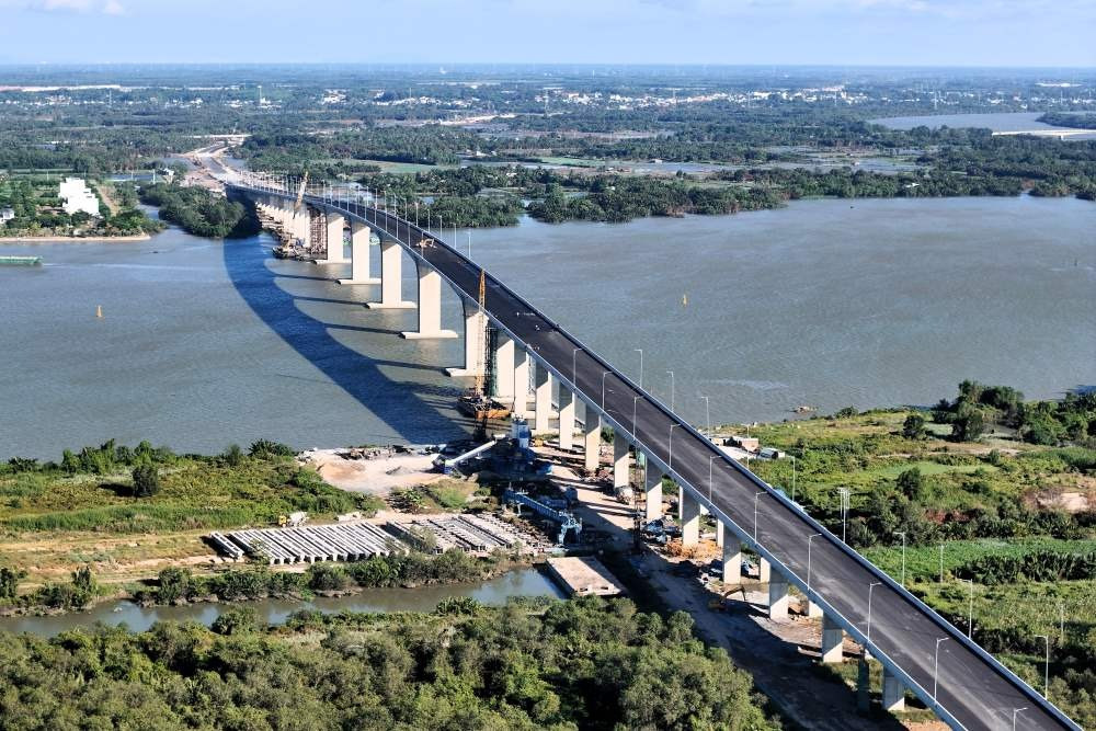 Sắp bàn giao cầu gần 7.000 tỷ lớn nhất tuyến vành đai chiến lược, kết nối 2 tỉnh thành giàu nhất Việt Nam- Ảnh 2.