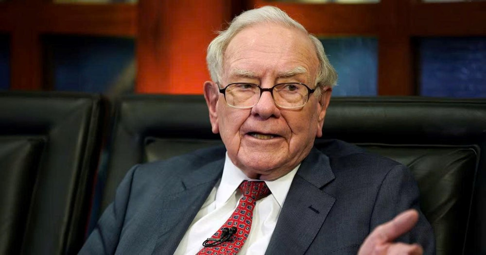 Rót tiền vào Google ngay trước khi cổ phiếu tăng phi mã, tỷ phú Warren Buffett lại khiến Phố Wall sửng sốt - ảnh 1