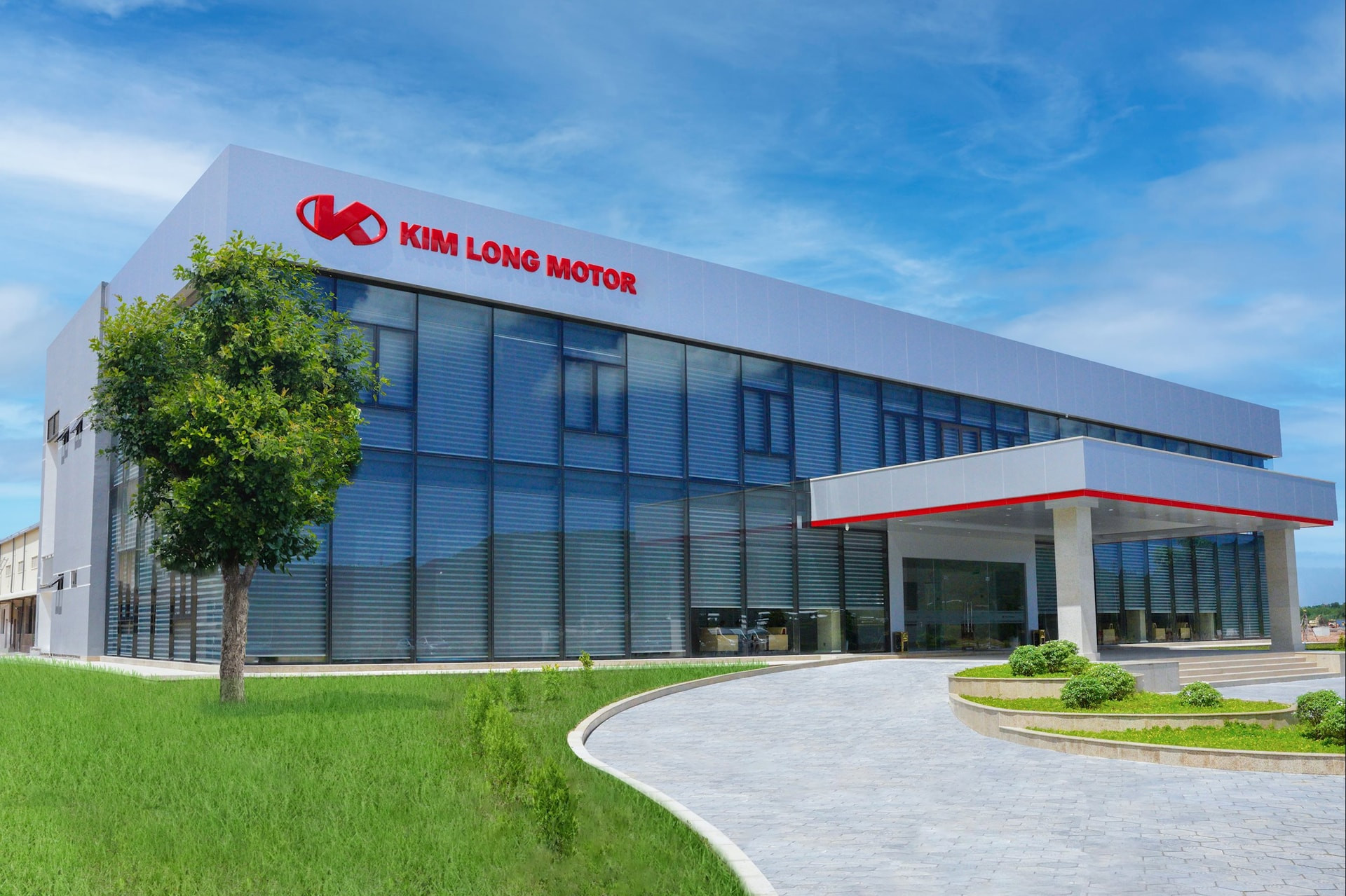 Hãng xe Việt Kim Long Motor xuất khẩu 1.000 xe bus 'made in Vietnam' cho doanh nghiệp vận tải Thái Lan