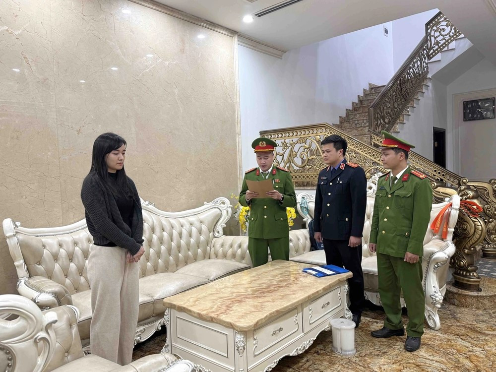 Khám xét nơi ở, bắt tạm giam vợ chồng chủ tiệm vàng có doanh thu 5.000 tỷ đồng - ảnh 3