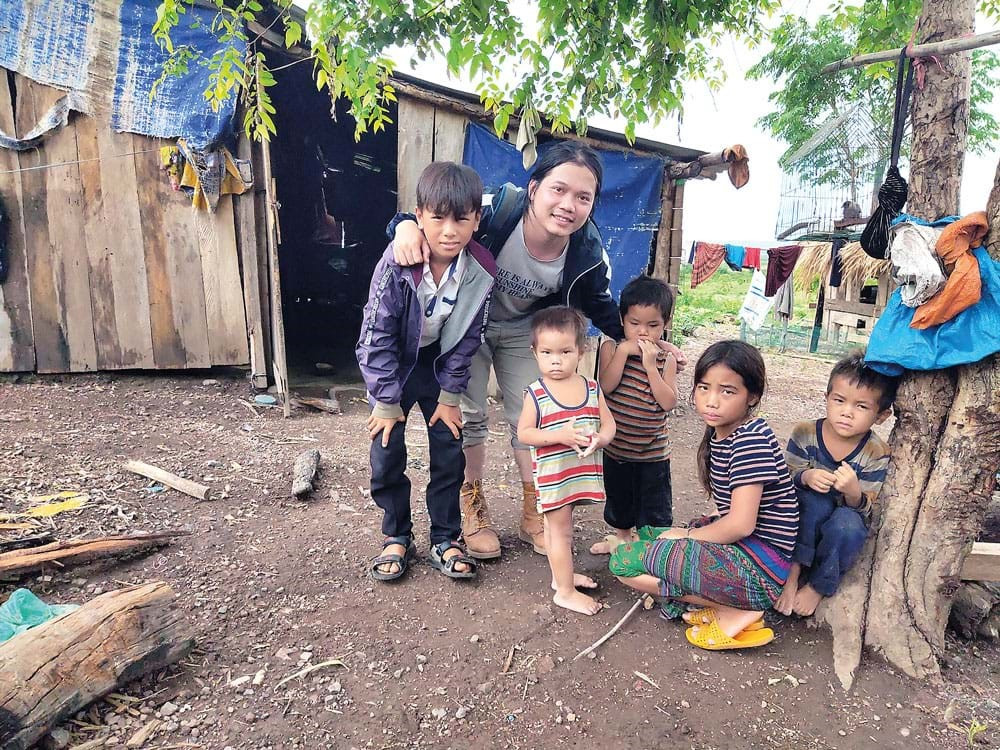 Chủ dự án Nuôi Em nhặt đồng nát, bán áo phông làm thiện nguyện, từng được Forbes vinh danh - ảnh 3