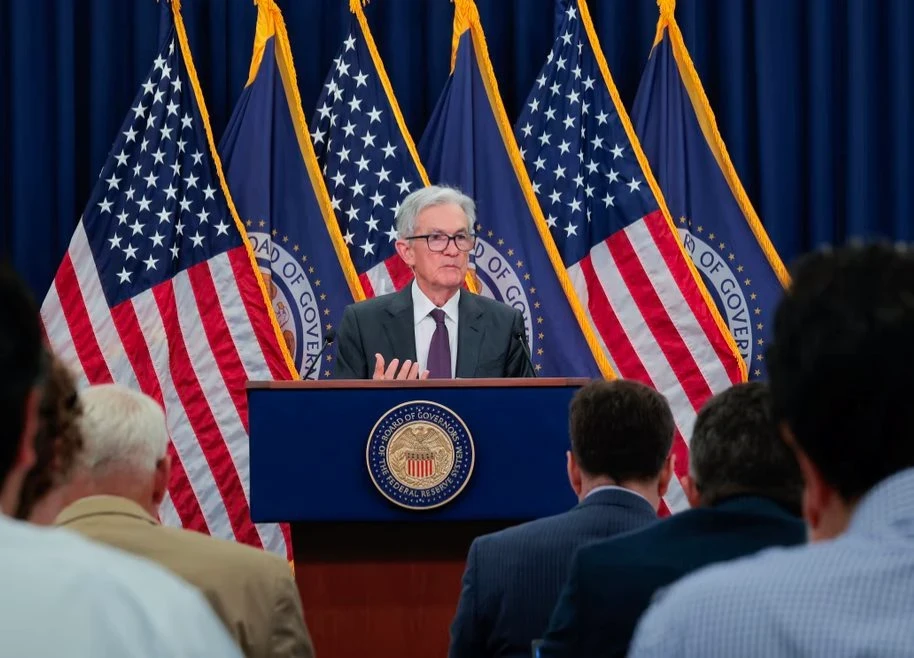 Một phút nắm trọn thị trường trước giờ giao dịch phiên 11/12: Fed công bố quyết định về lãi suất