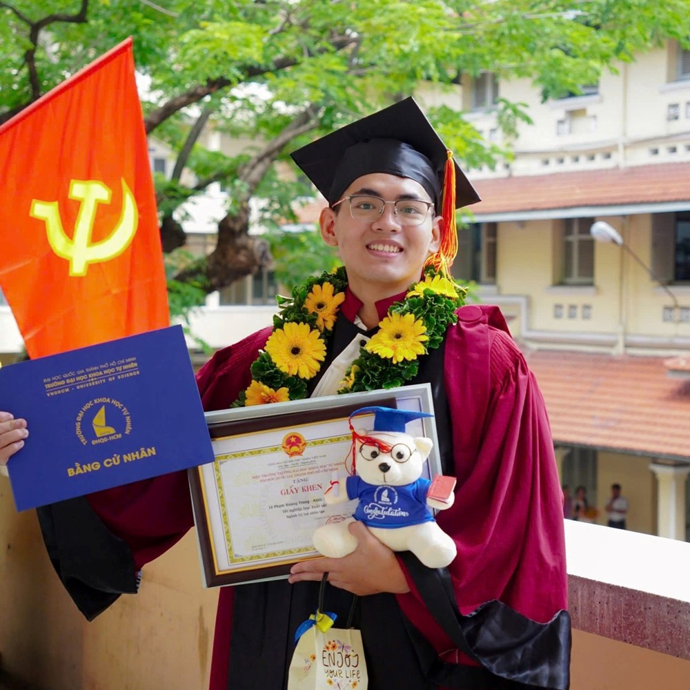 Nam sinh 2003 là sinh viên khóa đầu tiên ngành Trí tuệ nhân tạo của cả nước, tốt nghiệp loại xuất sắc GPA 9.08