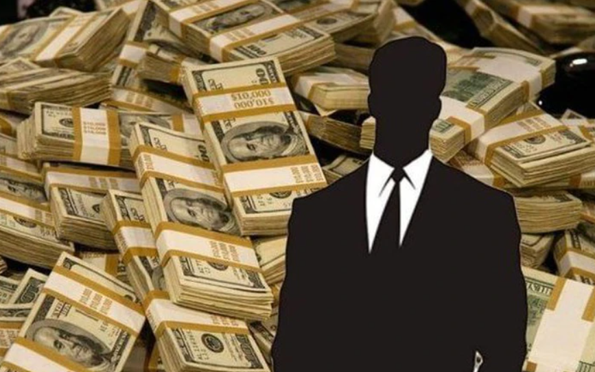 Cổ phiếu tăng trần 14 phiên liên tiếp xuất hiện 'game' thâu tóm?