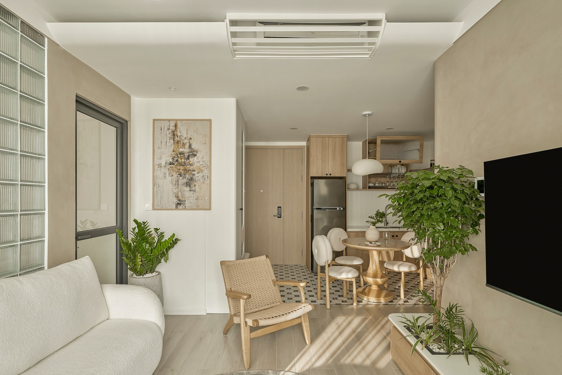 Tối giản nhưng không tối tăm: Bí quyết tạo nên căn hộ đầy ánh sáng- Ảnh 1. Tối giản nhưng không tối tăm: Bí quyết tạo nên căn hộ đầy ánh sáng- Ảnh 1.