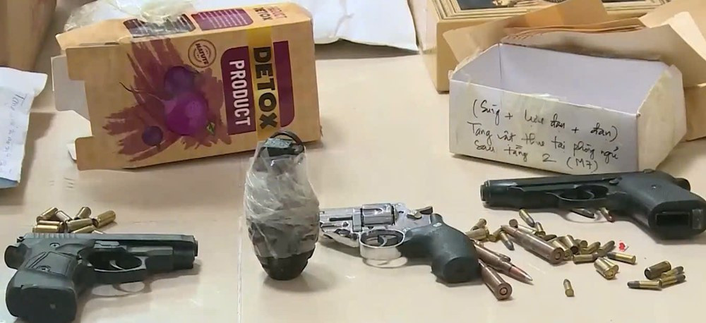 Đột kích một căn nhà tại Hà Nội, phát hiện ma túy cực độc 'gấp 50 lần heroin', chỉ 2mg cũng đủ gây tử vong - ảnh 1