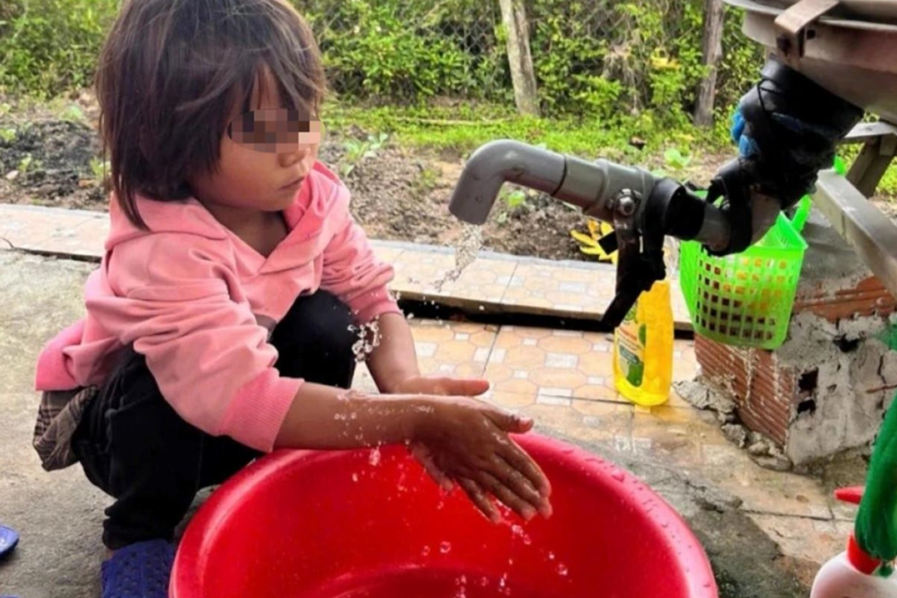 Nuôi Em thừa nhận đem tiền từ thiện chưa sử dụng đi gửi tiết kiệm lấy lãi - ảnh 1