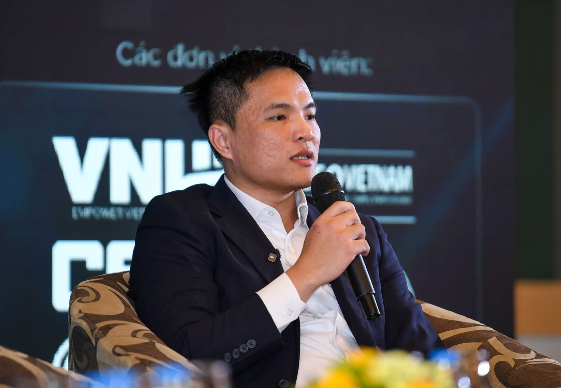 Ảnh màn hình 2025-12-10 lúc 18.38.13