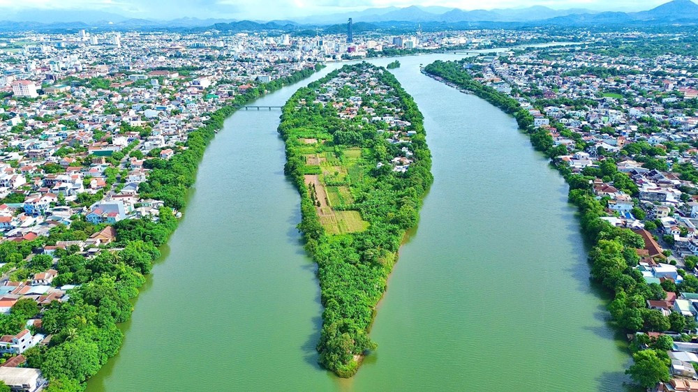 Thành phố trẻ nhất Việt Nam đề xuất xây 2 cây cầu dẫn vào ốc đảo rộng 24ha, phục vụ việc đi lại của 1.200 hộ dân - ảnh 1