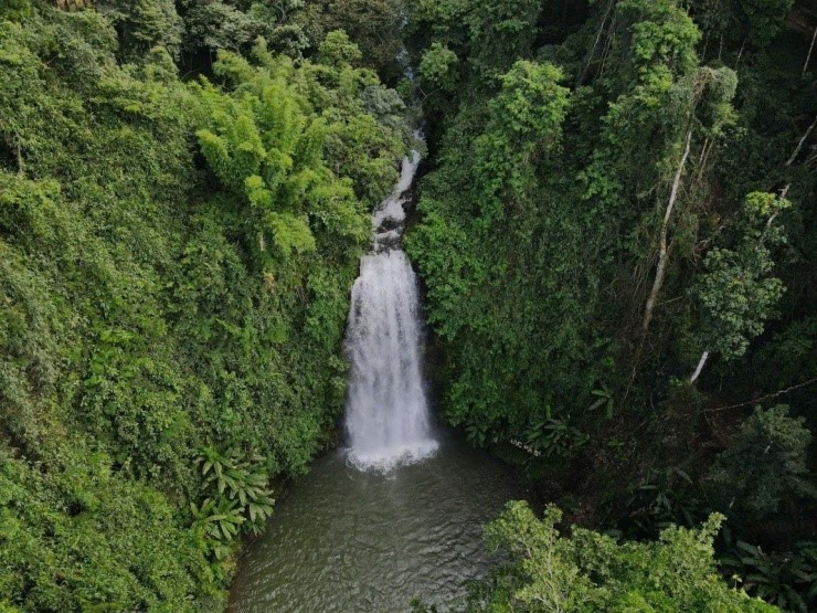 ‘Khu vườn địa đàng’ của Việt Nam bị đóng cửa do hàng trăm khối đất đá vùi lấp dòng suối, đánh sập nhiều công trình - ảnh 4