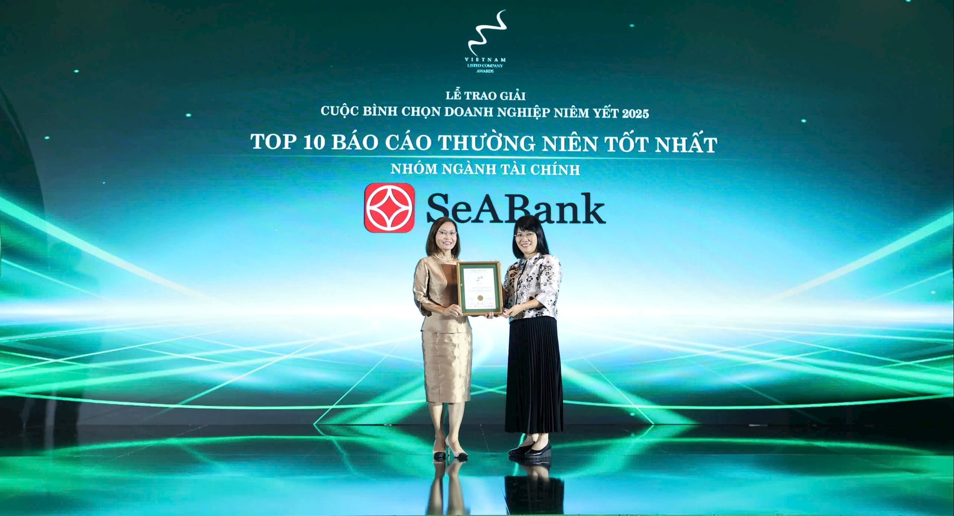 SeABank được vinh danh Top 10 Báo cáo thường niên tốt nhất 2025: Khẳng định chuẩn mực minh bạch và nền tảng tăng trưởng bền vững SeABank được vinh danh Top 10 Báo cáo thường niên tốt nhất 2025: Khẳng định chuẩn mực minh bạch và nền tảng tăng trưởng bền vững