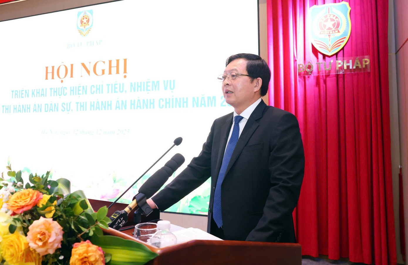 Phó Thủ tướng Hồ Quốc Dũng phát biểu chỉ đạo Hội nghị - Ảnh: VGP/TL phothutuong.jpg