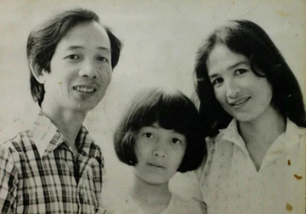 Cuộc sống hiện tại của huyền thoại nhan sắc sở hữu 'đôi mắt đẹp nhất Việt Nam', cả đời chỉ có một mối tình, con gái là ngôi sao quốc tế - ảnh 4