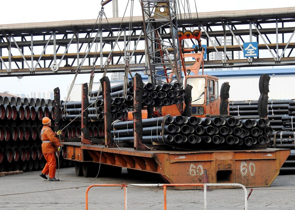 Thép Trung Quốc tràn ngập thế giới, Bắc Kinh bất ngờ siết xuất khẩu - ảnh 1