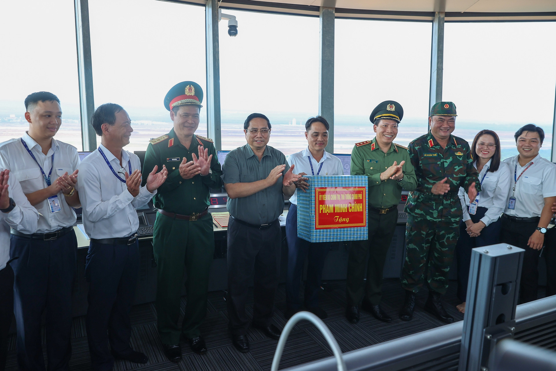 Thủ tướng: Sân bay Long Thành sẽ đón chuyến bay chính thức đầu tiên vào 19/12- Ảnh 8. Thủ tướng: Sân bay Long Thành sẽ đón chuyến bay chính thức đầu tiên vào 19/12- Ảnh 8.