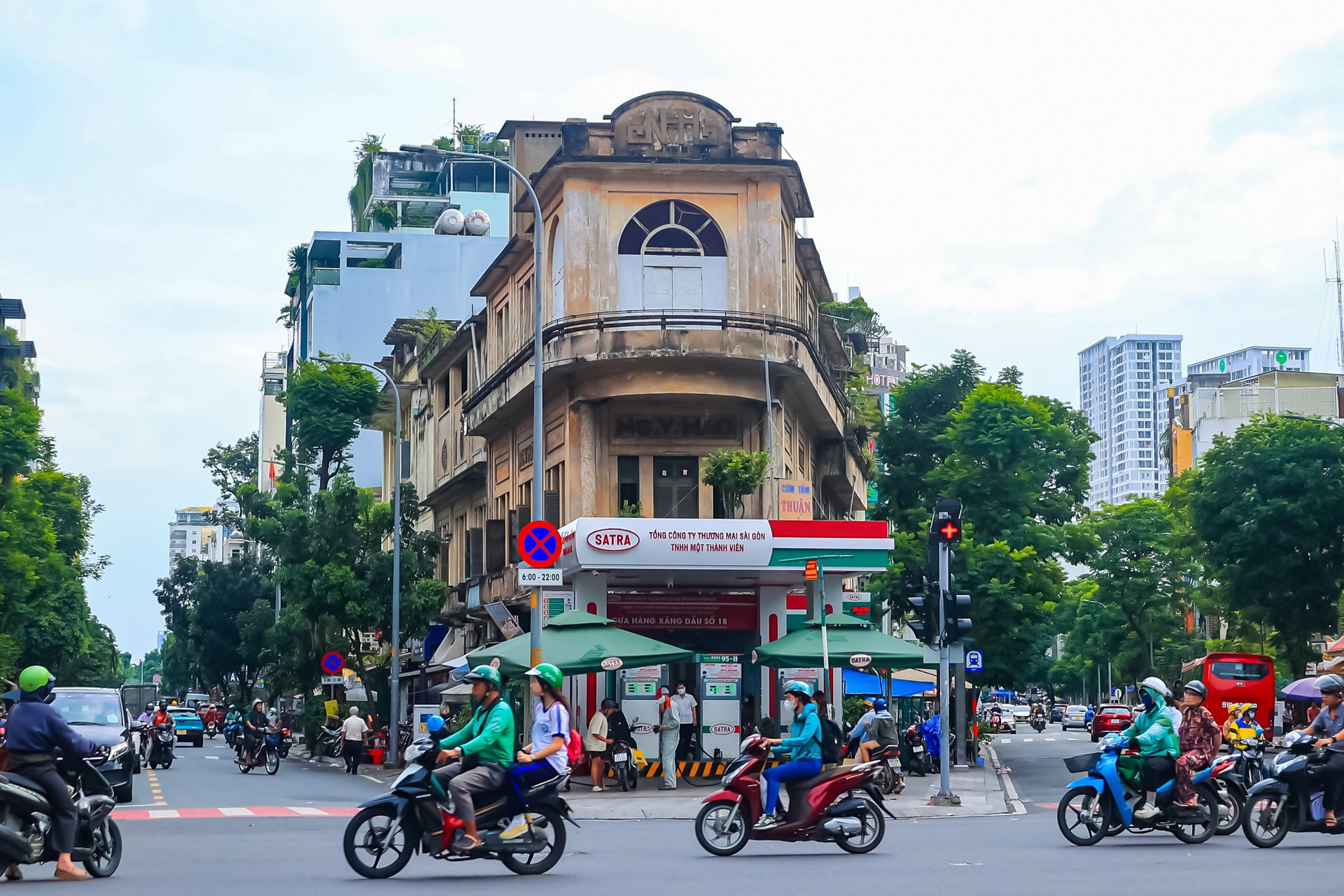 Biệt thự cổ gần 100 tuổi với 4 mặt tiền của đại gia ô tô Sài Gòn từng là đại diện của Michelin tại Việt Nam- Ảnh 1. Biệt thự cổ gần 100 tuổi với 4 mặt tiền của đại gia ô tô Sài Gòn từng là đại diện của Michelin tại Việt Nam- Ảnh 1.