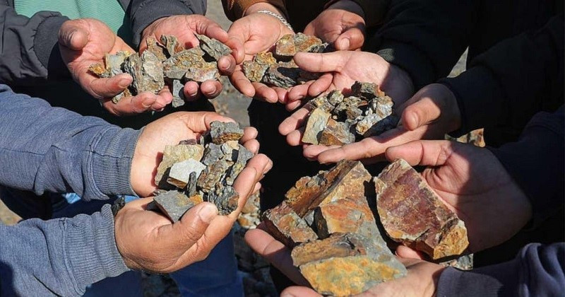 Phong tỏa mỏ vàng 'lớn nhất từ trước đến nay', nằm sâu trong một khu rừng nguyên sinh - ảnh 4