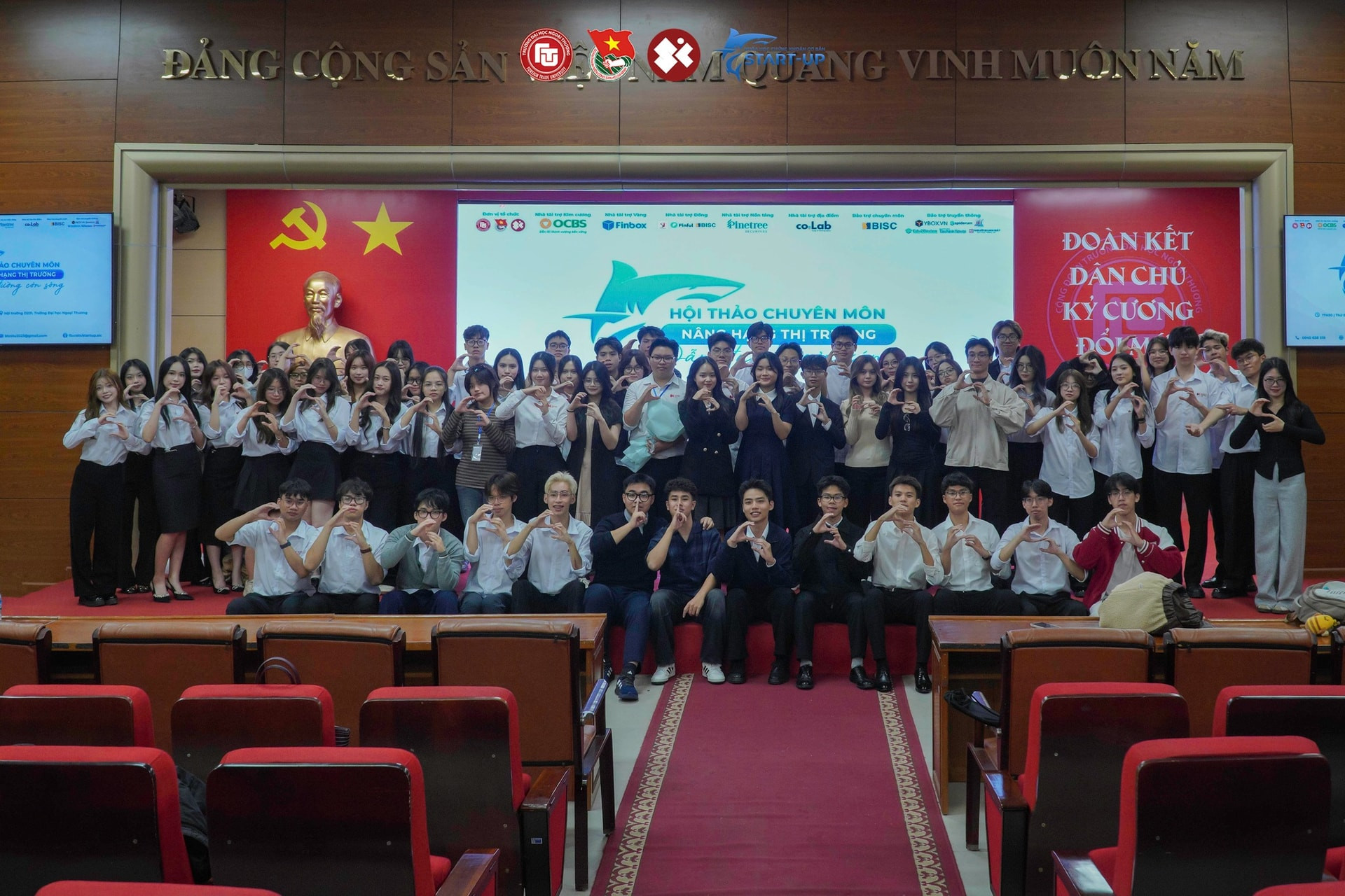 Bản sao của ảnh hội thảo stu 3