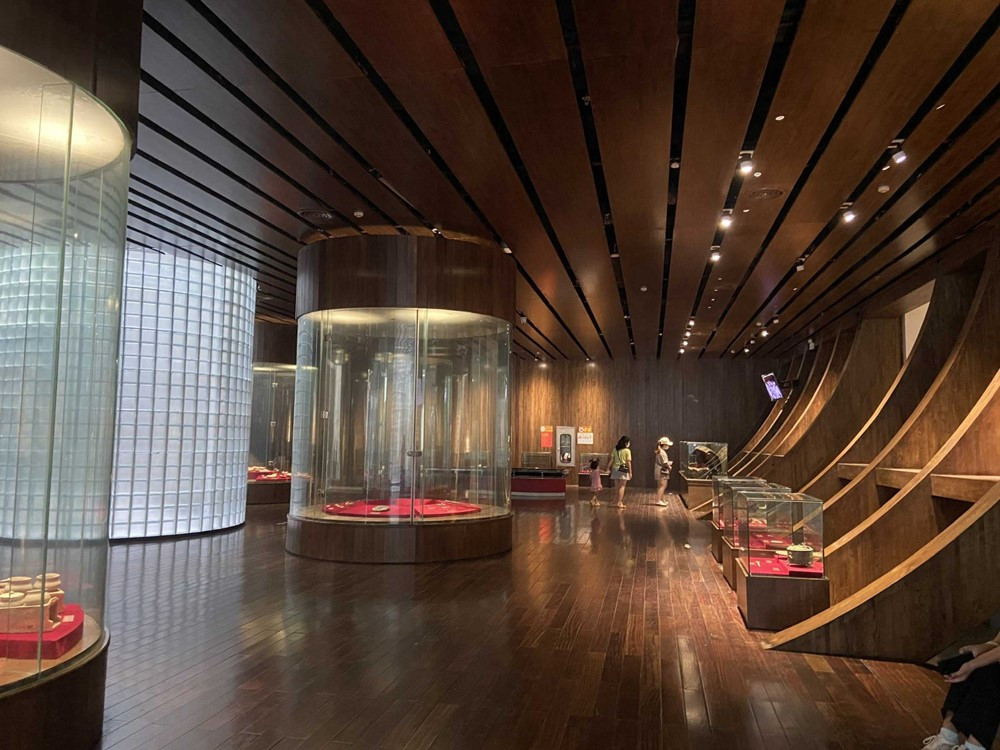 'Ngọc trai đen' bên vịnh biển đẹp nhất Việt Nam đón vị khách thứ 1 triệu - ảnh 4